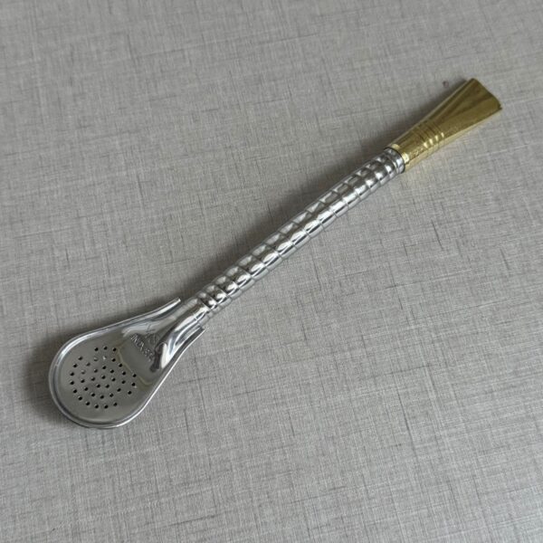 BOMBILLON CURVO CINCELADO A MANO P/BRONCE